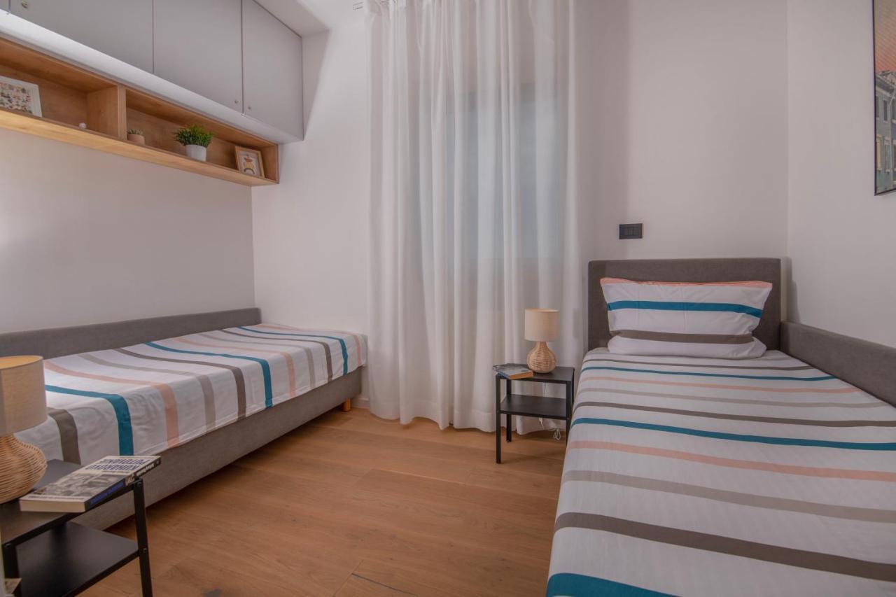Family & Friends Pula - Top Floor - Free Parking Exterior foto